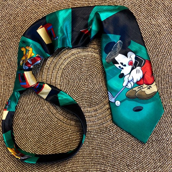 Vintage Green Mickey Mouse Golfing Neck Tie - Picture 2 of 6